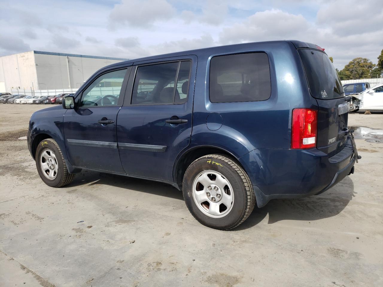 Photo 1 VIN: 5FNYF3H28BB010966 - HONDA PILOT 