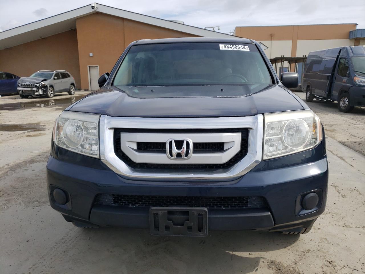 Photo 4 VIN: 5FNYF3H28BB010966 - HONDA PILOT 