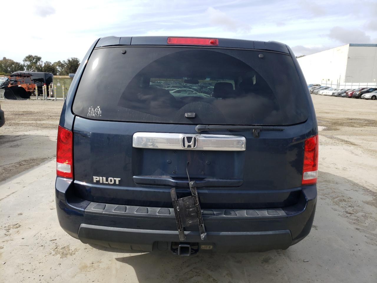 Photo 5 VIN: 5FNYF3H28BB010966 - HONDA PILOT 