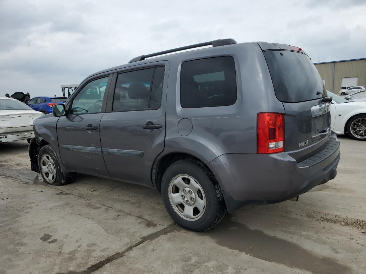 Photo 1 VIN: 5FNYF3H28FB008933 - HONDA PILOT 