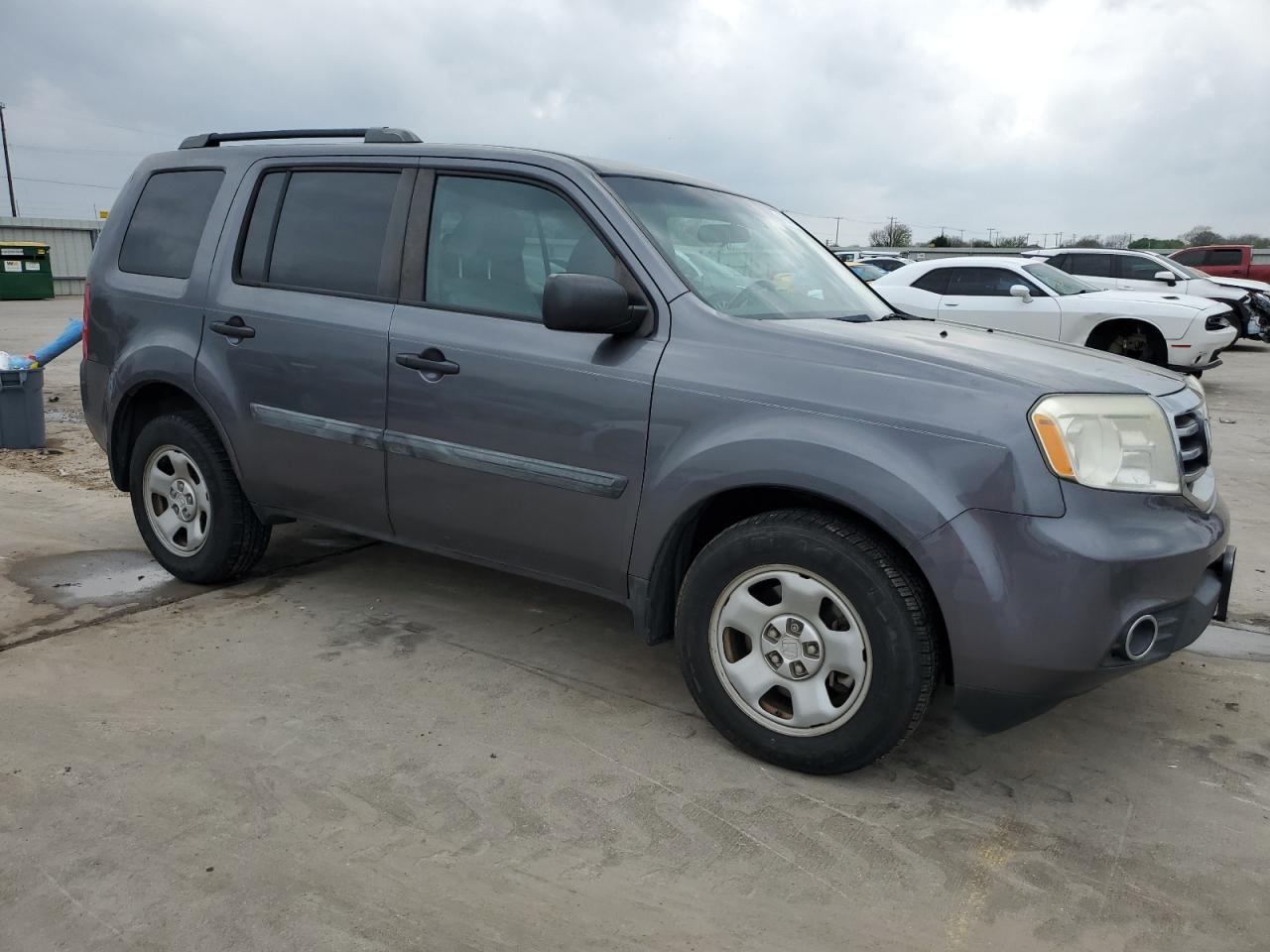 Photo 3 VIN: 5FNYF3H28FB008933 - HONDA PILOT 