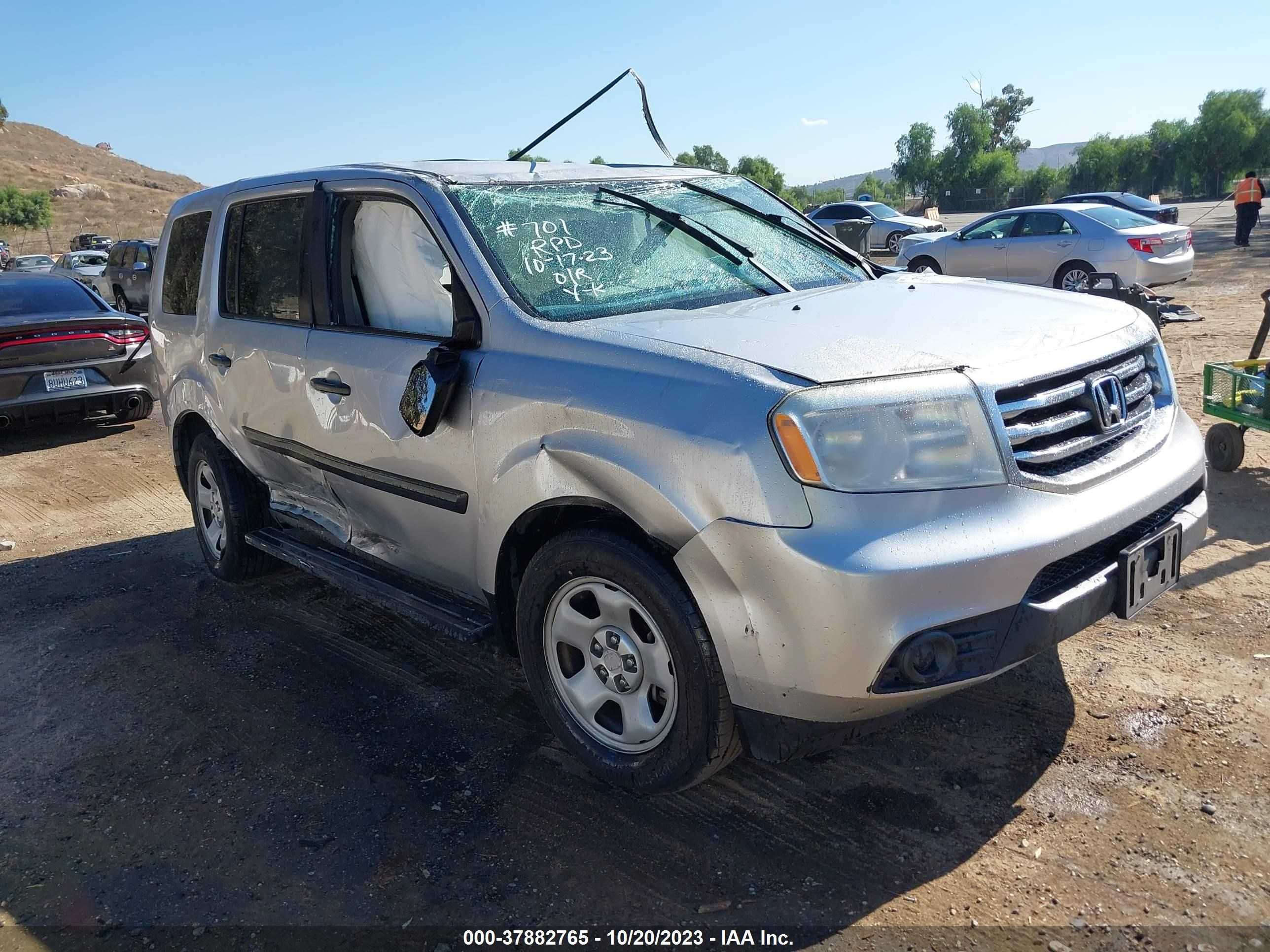 Photo 0 VIN: 5FNYF3H28FB016434 - HONDA PILOT 