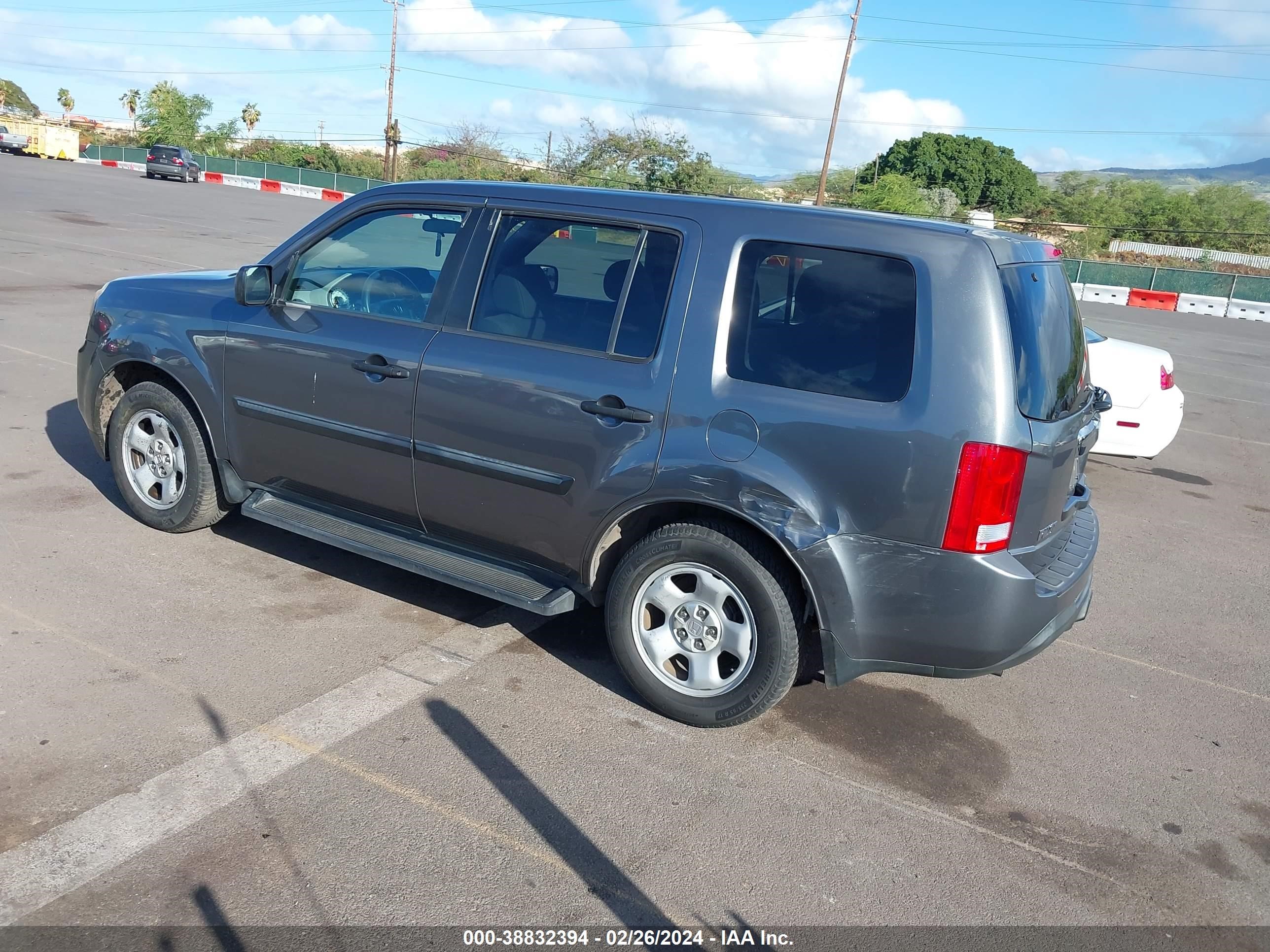 Photo 2 VIN: 5FNYF3H29DB025379 - HONDA PILOT 