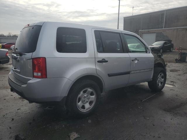 Photo 2 VIN: 5FNYF3H2XBB008569 - HONDA PILOT LX 