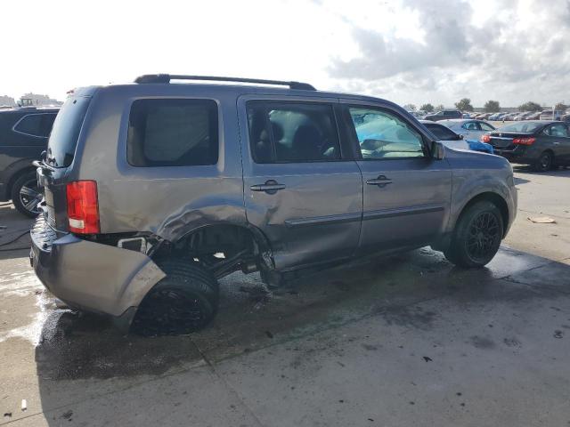 Photo 2 VIN: 5FNYF3H31FB034136 - HONDA PILOT SE 