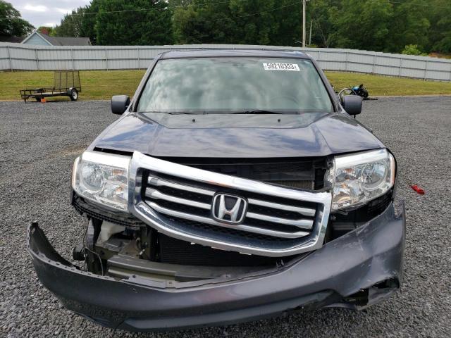 Photo 4 VIN: 5FNYF3H32FB007379 - HONDA PILOT SE 