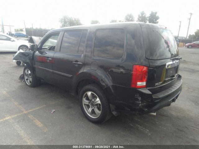 Photo 2 VIN: 5FNYF3H33FB027561 - HONDA PILOT 