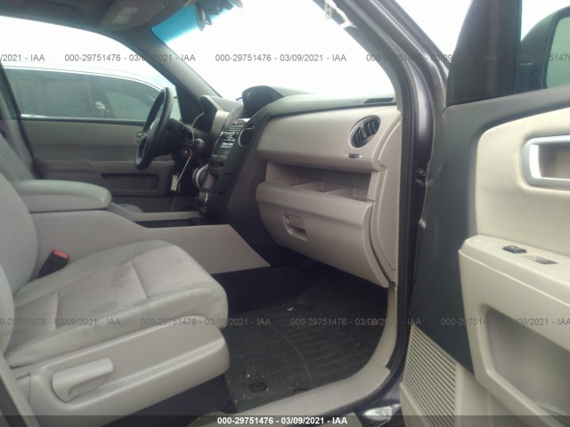 Photo 4 VIN: 5FNYF3H33FB032596 - HONDA PILOT 