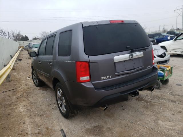 Photo 2 VIN: 5FNYF3H34FB024720 - HONDA PILOT SE 