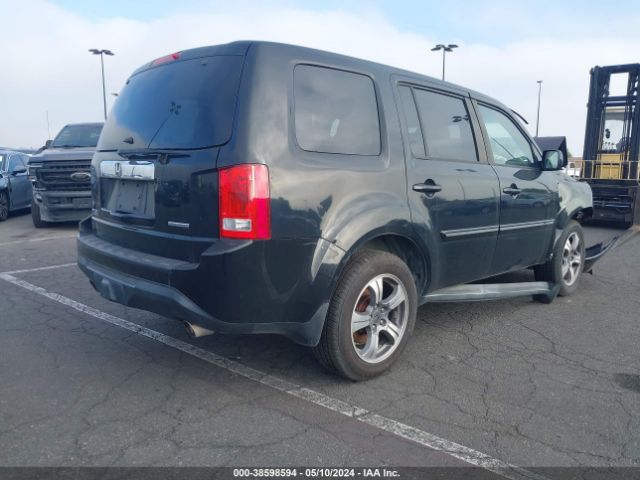 Photo 3 VIN: 5FNYF3H36FB032768 - HONDA PILOT 