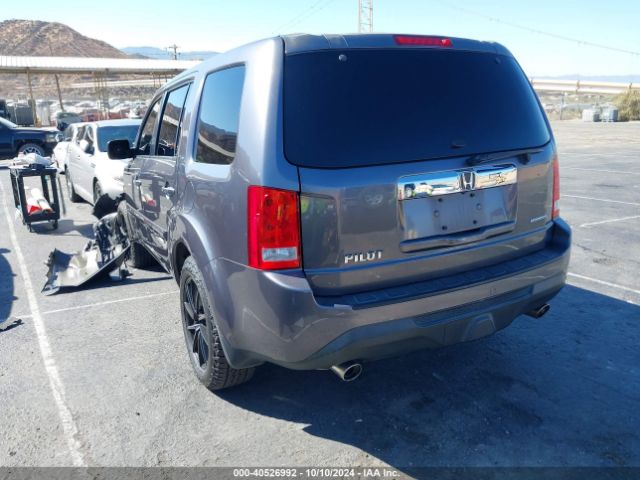 Photo 2 VIN: 5FNYF3H37FB024811 - HONDA PILOT 