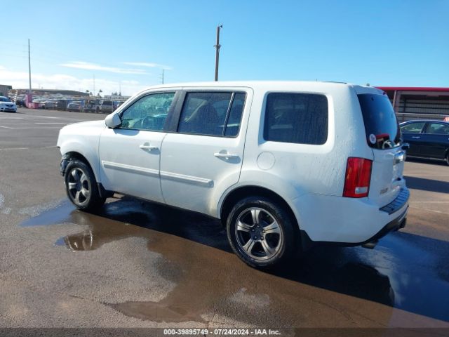 Photo 2 VIN: 5FNYF3H39FB031131 - HONDA PILOT 