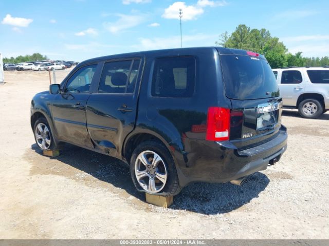 Photo 2 VIN: 5FNYF3H39FB031646 - HONDA PILOT 