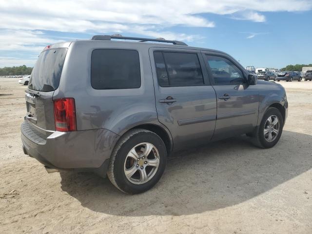 Photo 2 VIN: 5FNYF3H40FB007521 - HONDA PILOT 