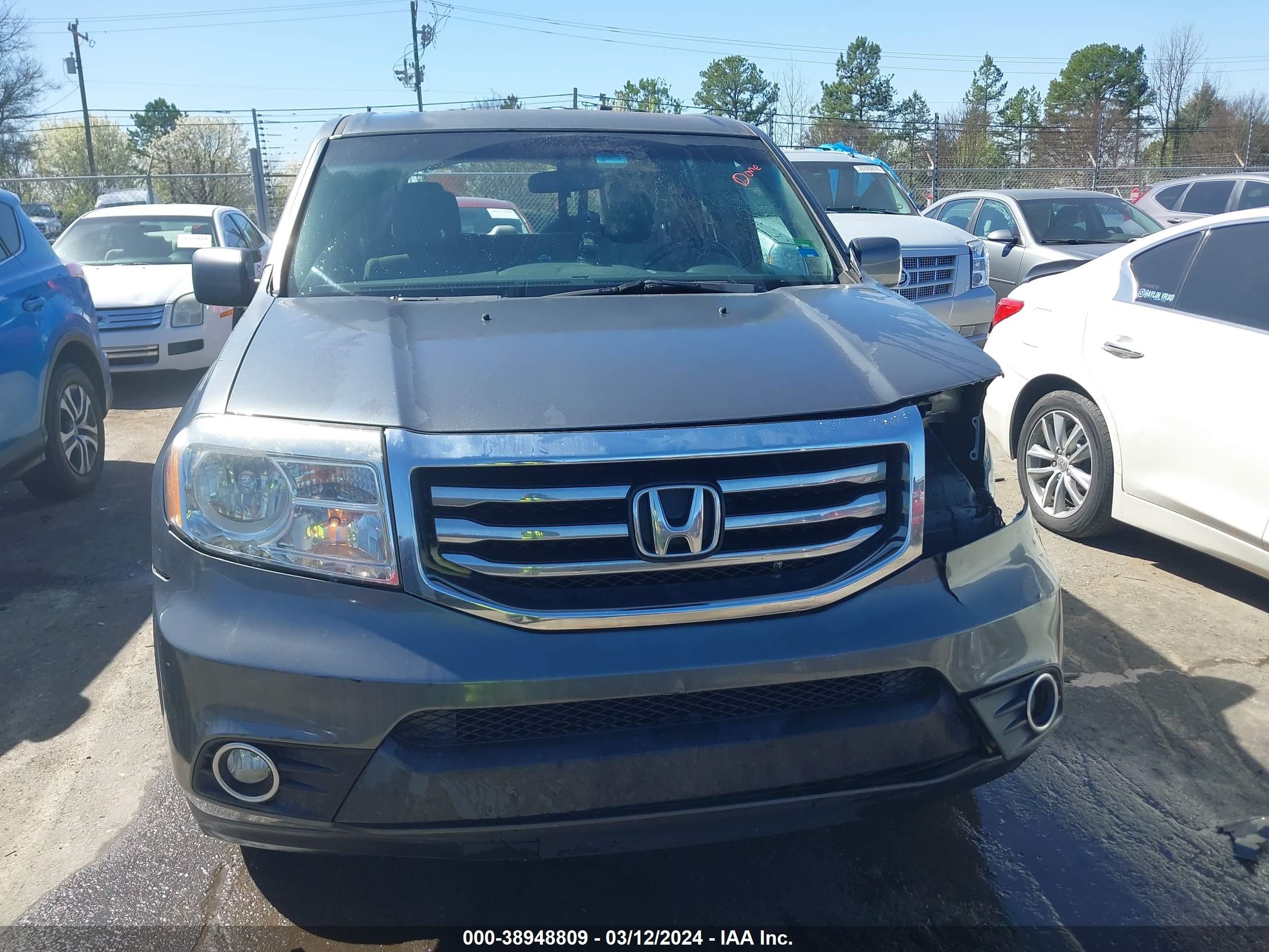 Photo 11 VIN: 5FNYF3H44CB037732 - HONDA PILOT 