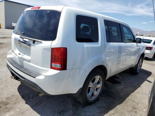 Photo 2 VIN: 5FNYF3H44FB032065 - HONDA PILOT 