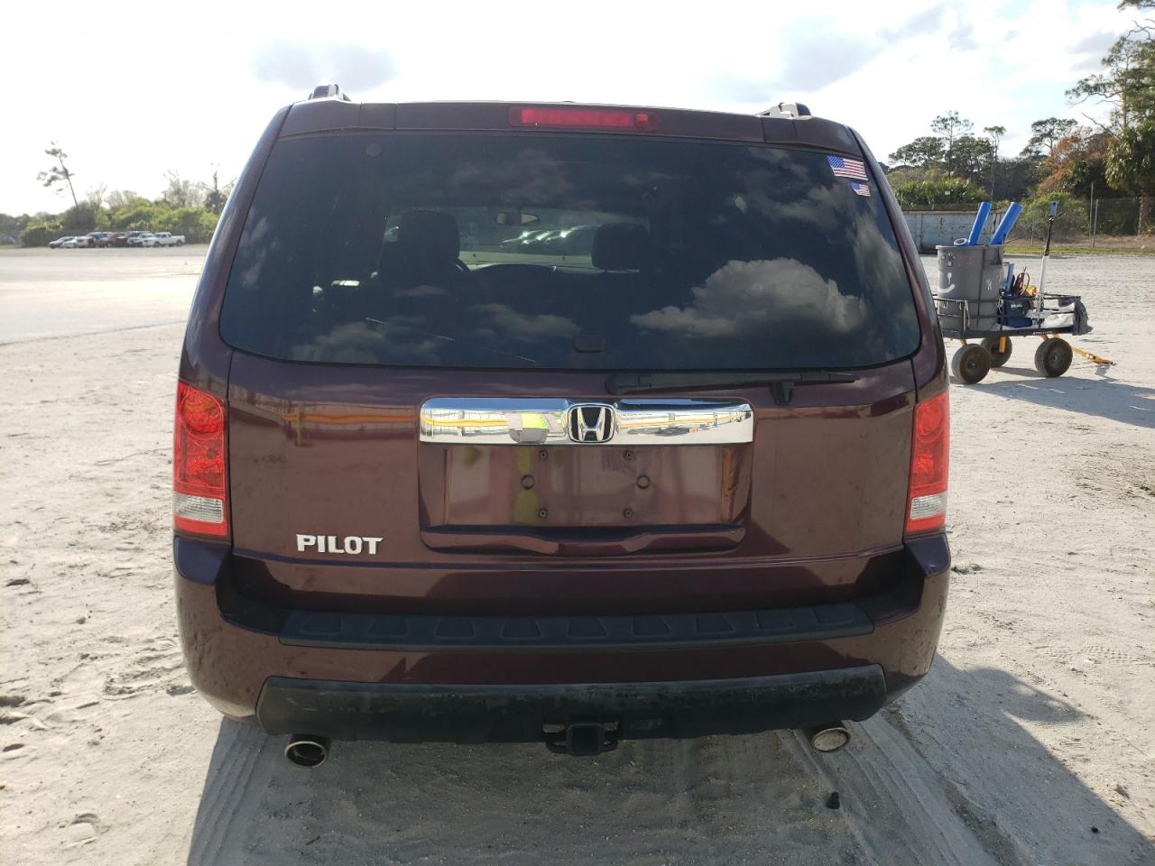 Photo 5 VIN: 5FNYF3H45BB041951 - HONDA PILOT 