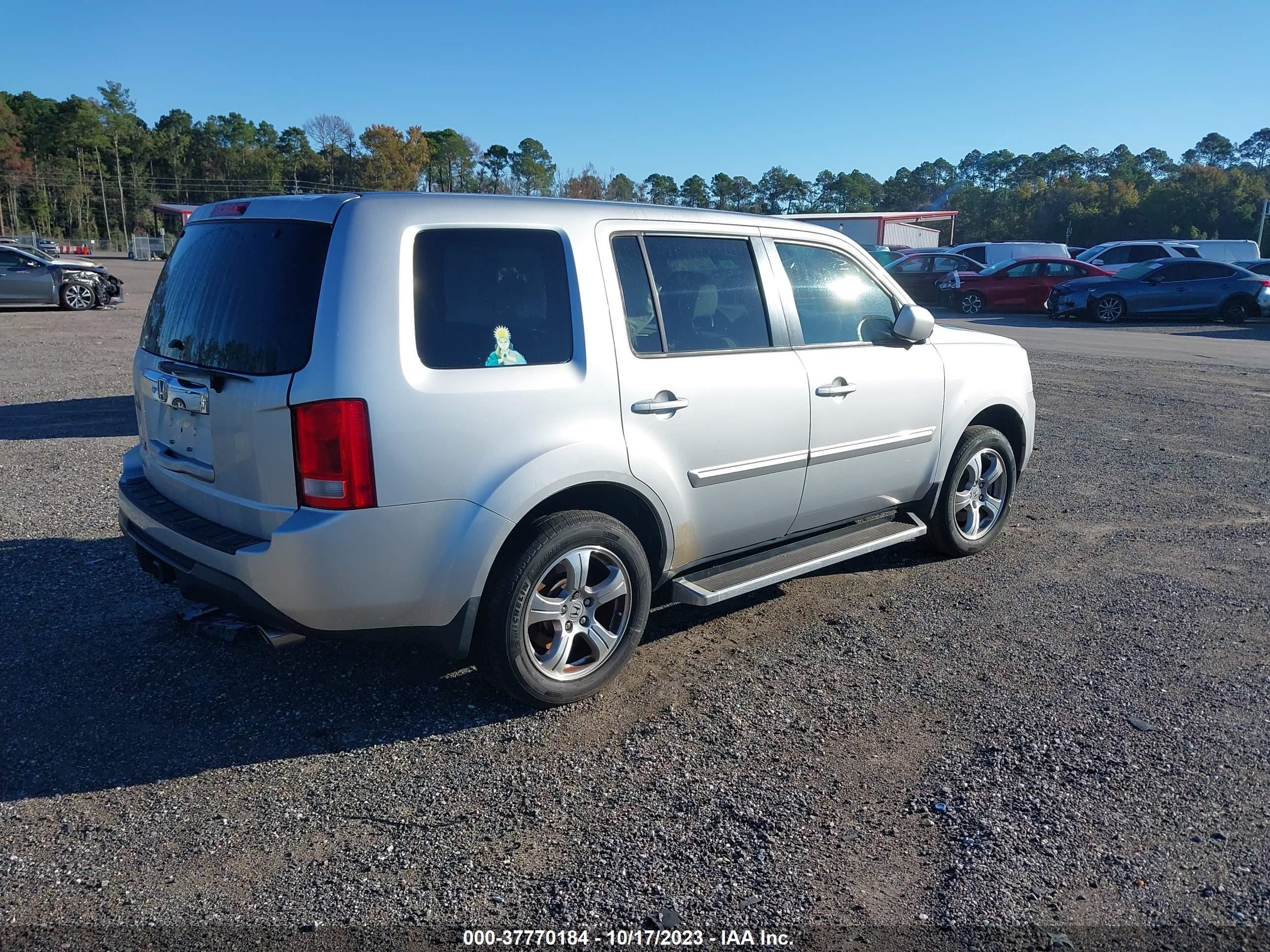 Photo 3 VIN: 5FNYF3H47DB035622 - HONDA PILOT 