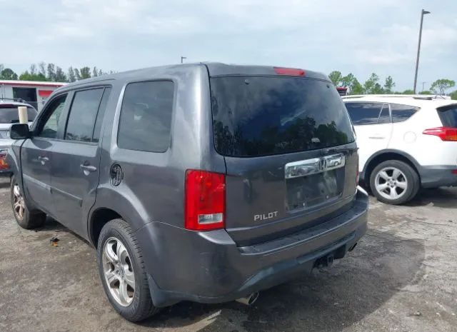 Photo 2 VIN: 5FNYF3H48FB025281 - HONDA PILOT 