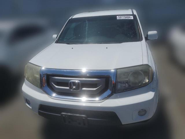 Photo 4 VIN: 5FNYF3H4XBB049320 - HONDA PILOT 