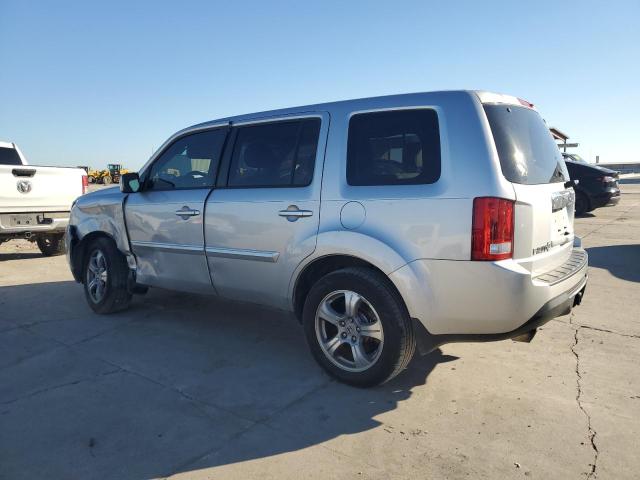 Photo 1 VIN: 5FNYF3H4XCB016741 - HONDA PILOT EX 