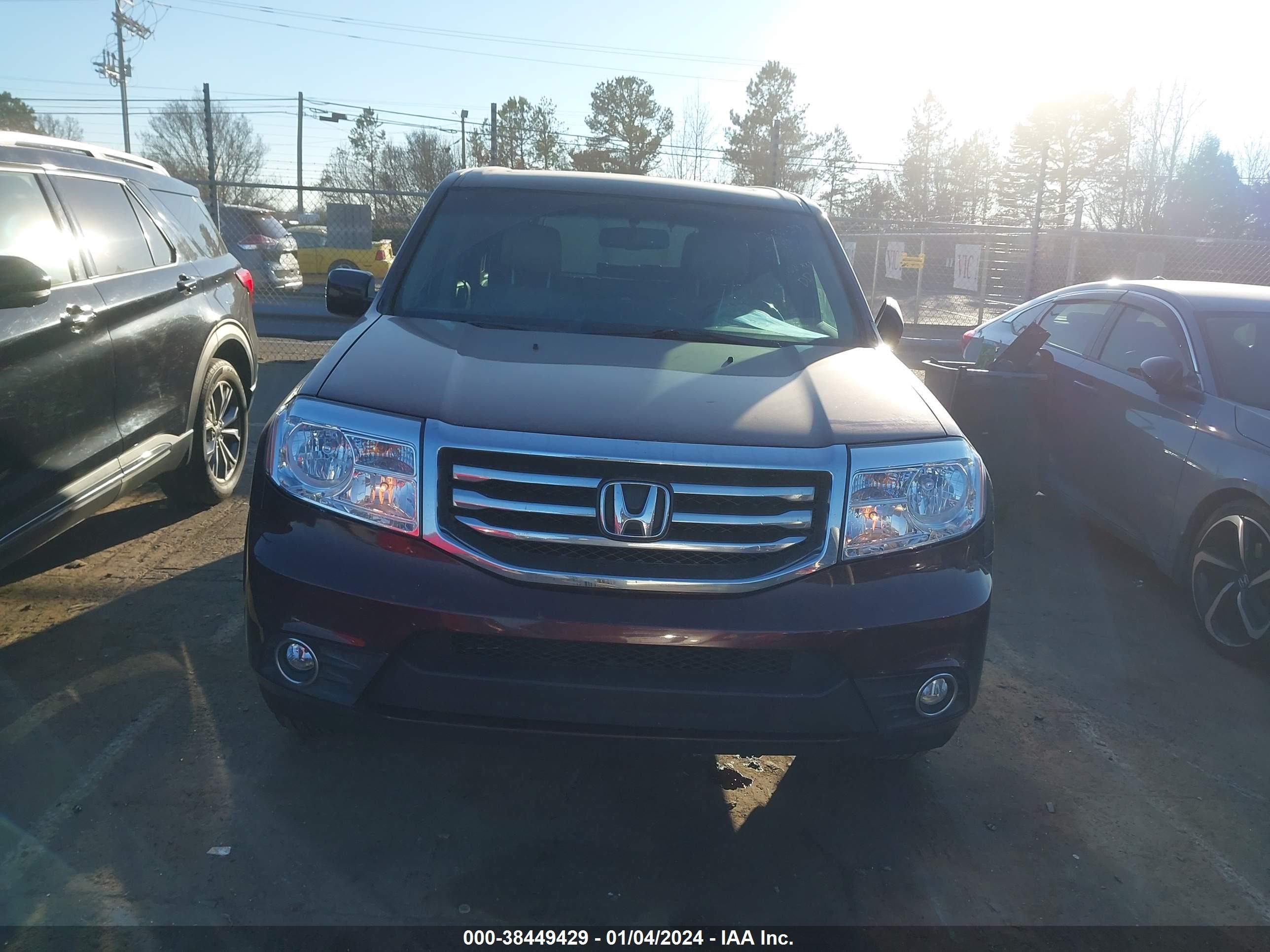 Photo 12 VIN: 5FNYF3H50CB028888 - HONDA PILOT 