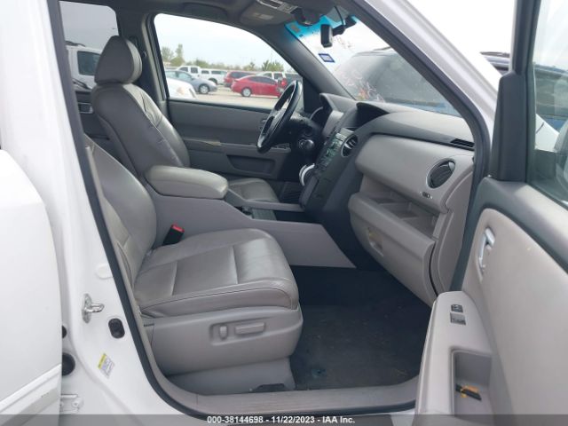 Photo 4 VIN: 5FNYF3H52BB049823 - HONDA PILOT 