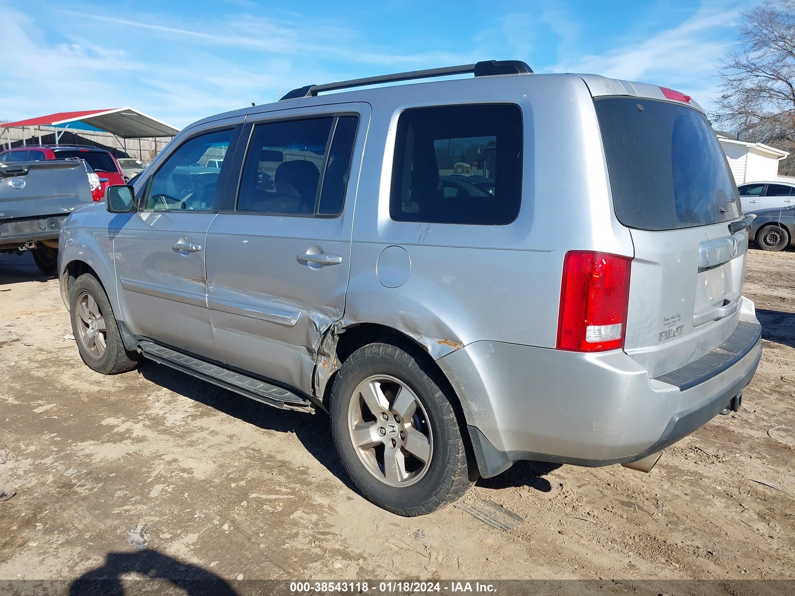 Photo 2 VIN: 5FNYF3H54AB020032 - HONDA PILOT 