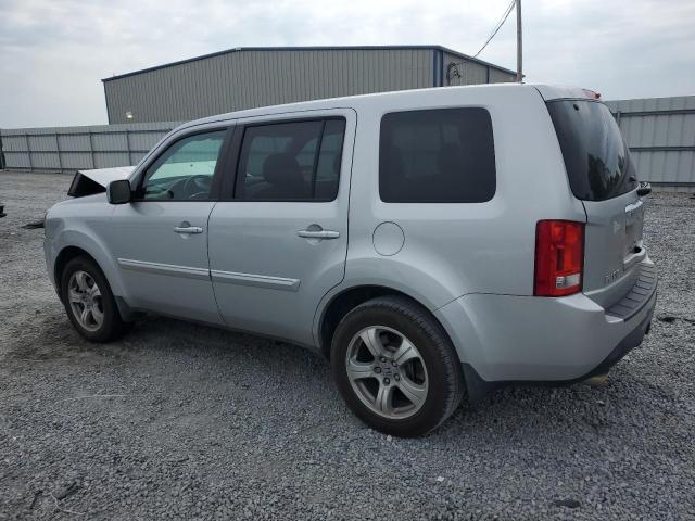 Photo 1 VIN: 5FNYF3H54FB033967 - HONDA PILOT 