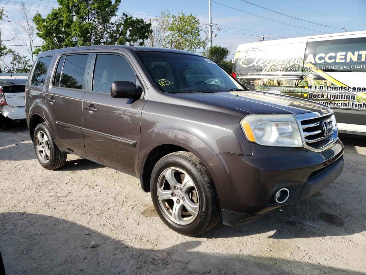 Photo 3 VIN: 5FNYF3H55CB043113 - HONDA PILOT 