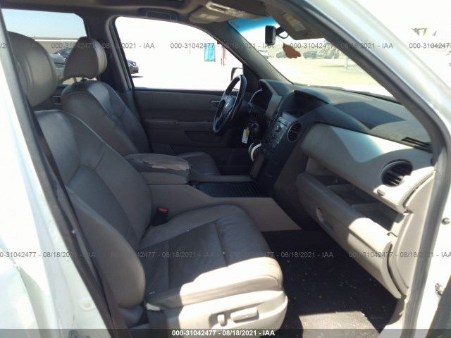 Photo 4 VIN: 5FNYF3H56BB049601 - HONDA PILOT 