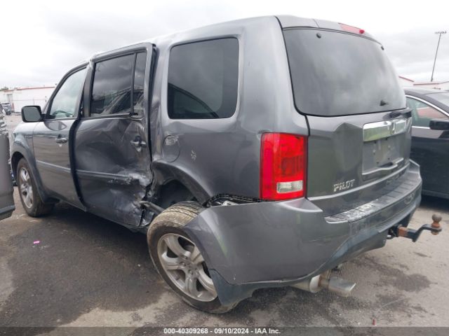 Photo 2 VIN: 5FNYF3H56FB004096 - HONDA PILOT 