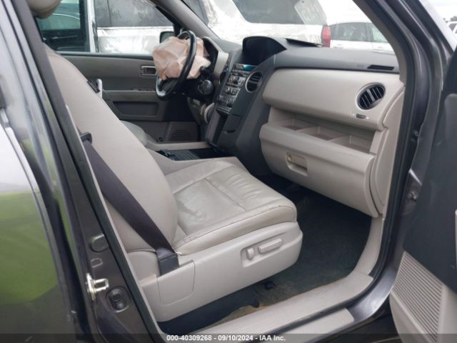 Photo 4 VIN: 5FNYF3H56FB004096 - HONDA PILOT 