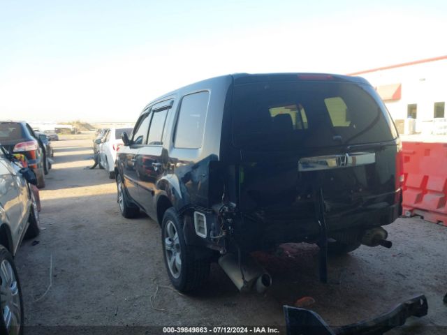 Photo 2 VIN: 5FNYF3H56FB016555 - HONDA PILOT 