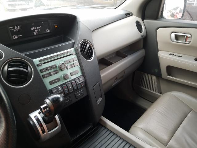 Photo 8 VIN: 5FNYF3H58BB033836 - HONDA PILOT EXL 