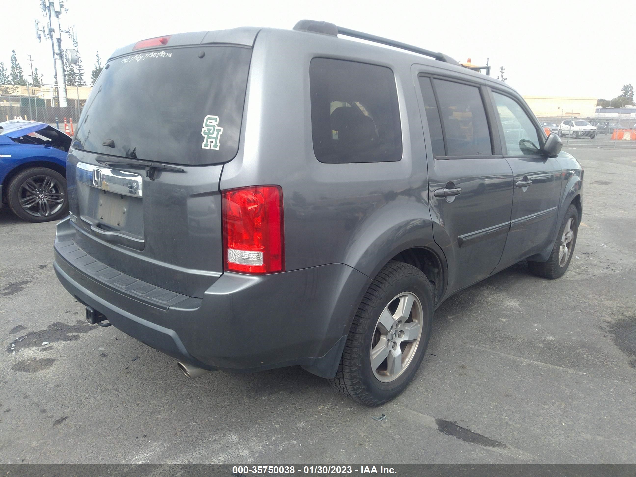 Photo 3 VIN: 5FNYF3H58BB057585 - HONDA PILOT 