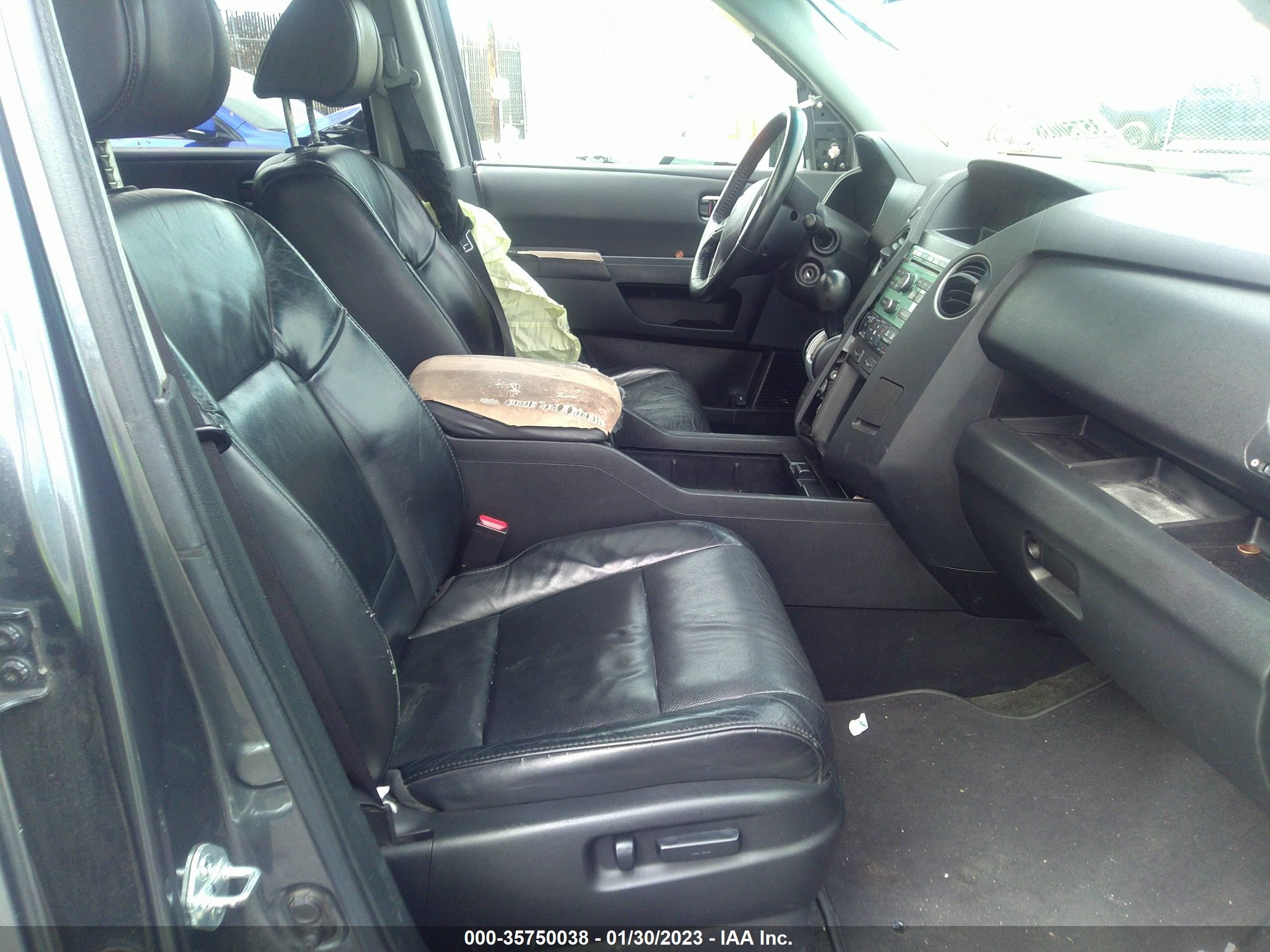 Photo 4 VIN: 5FNYF3H58BB057585 - HONDA PILOT 