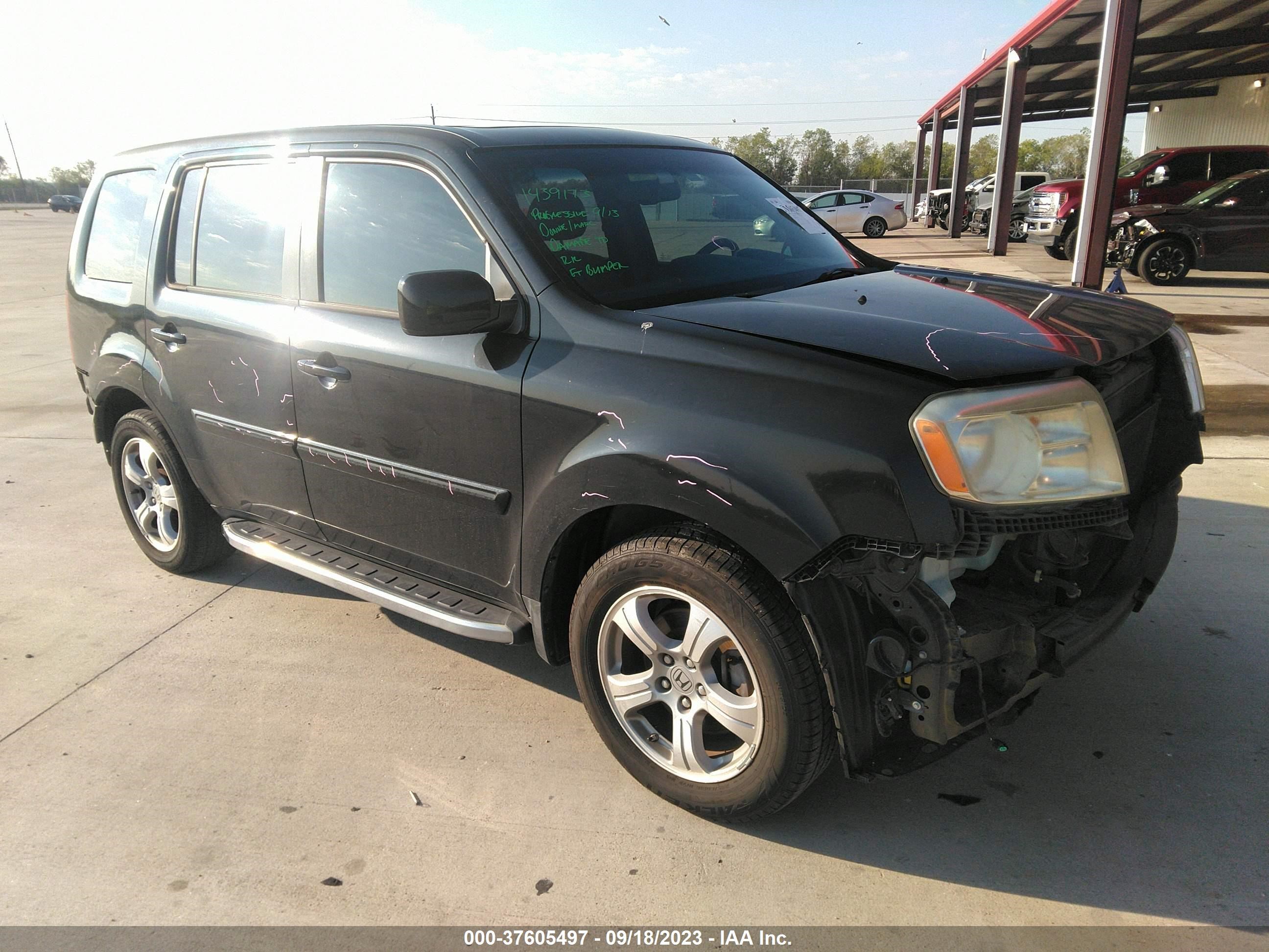 Photo 0 VIN: 5FNYF3H58DB031880 - HONDA PILOT 