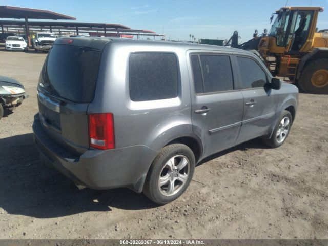 Photo 3 VIN: 5FNYF3H5XDB015552 - HONDA PILOT 