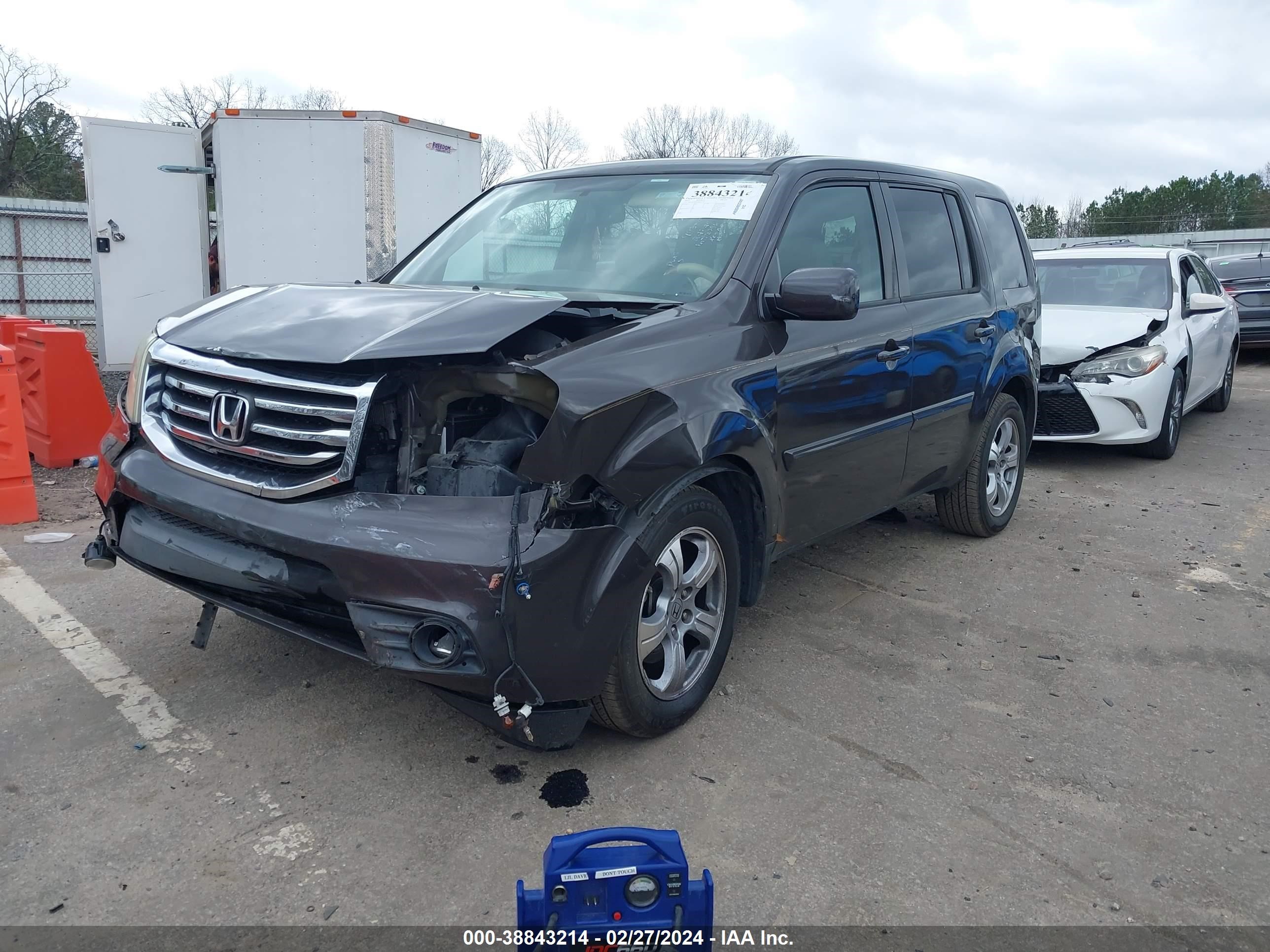 Photo 1 VIN: 5FNYF3H66DB003746 - HONDA PILOT 