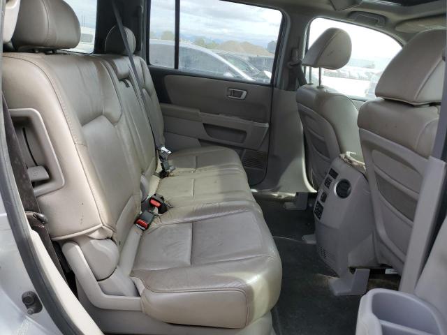 Photo 10 VIN: 5FNYF3H68BB023252 - HONDA PILOT 