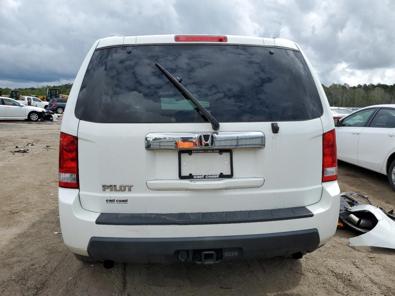 Photo 5 VIN: 5FNYF3H68BB037328 - HONDA PILOT 