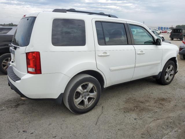 Photo 2 VIN: 5FNYF3H73FB021293 - HONDA PILOT 