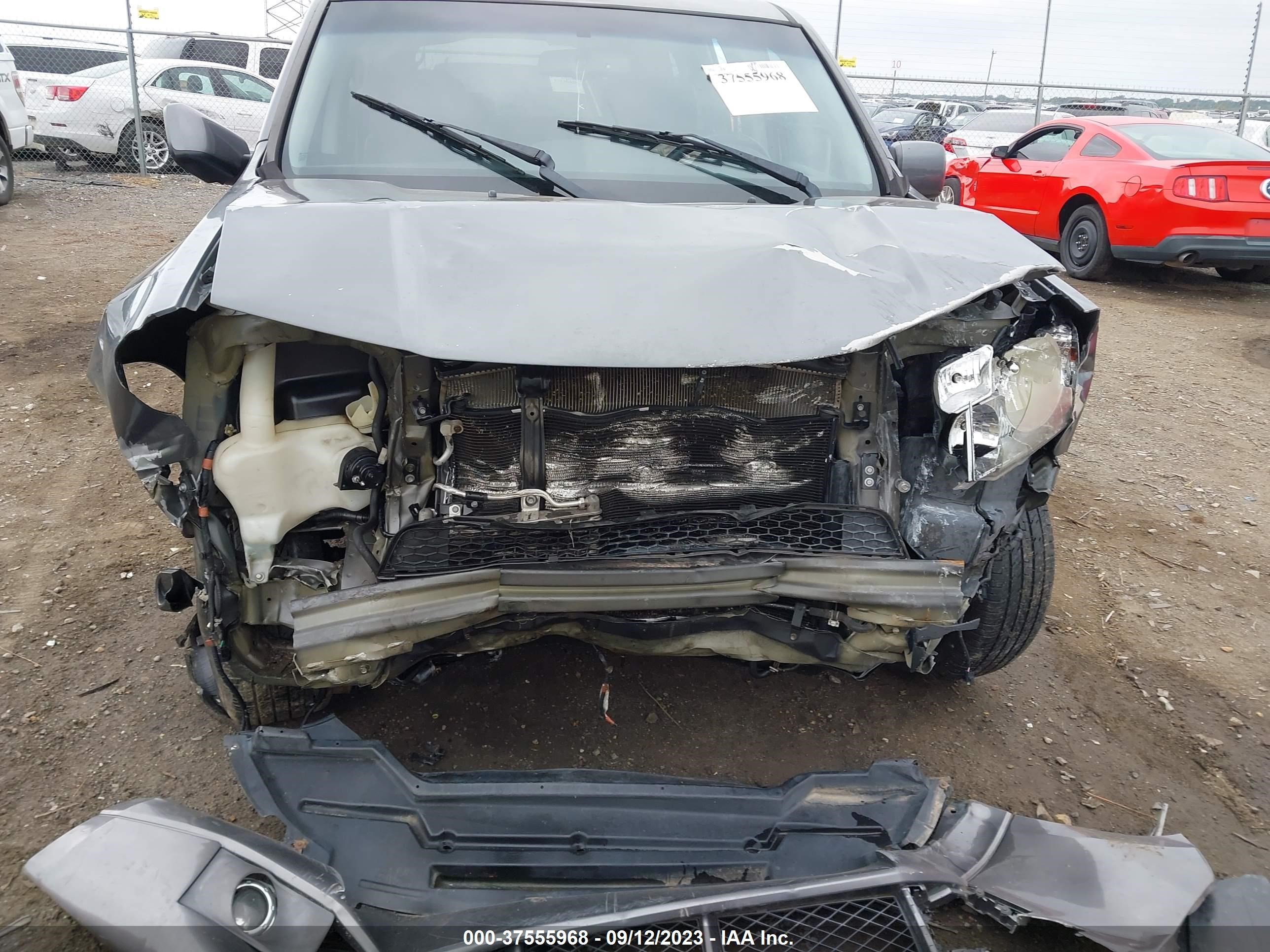 Photo 12 VIN: 5FNYF3H75BB026392 - HONDA PILOT 