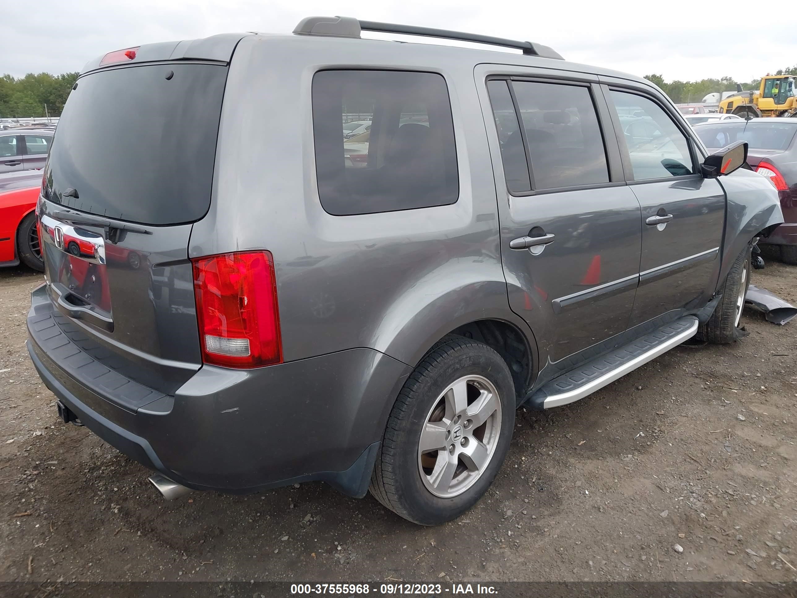 Photo 3 VIN: 5FNYF3H75BB026392 - HONDA PILOT 