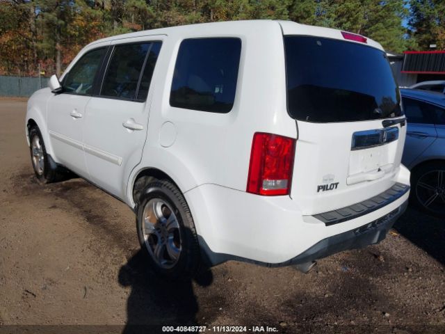 Photo 2 VIN: 5FNYF3H76FB013818 - HONDA PILOT 