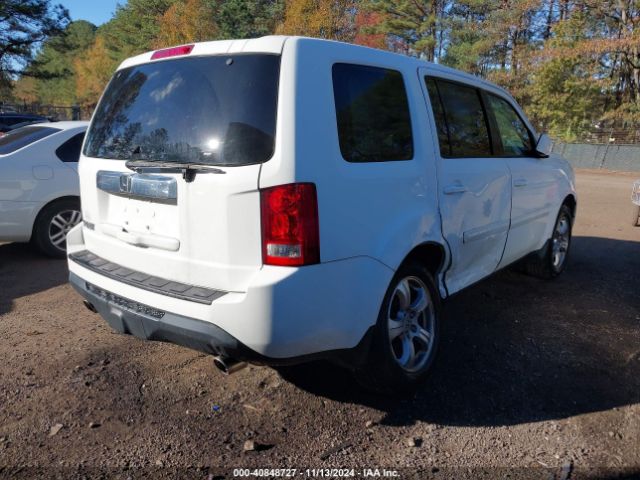 Photo 3 VIN: 5FNYF3H76FB013818 - HONDA PILOT 