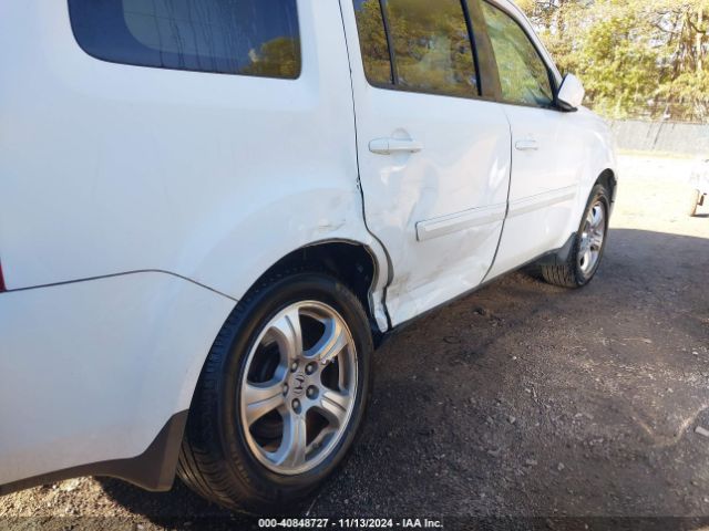 Photo 5 VIN: 5FNYF3H76FB013818 - HONDA PILOT 