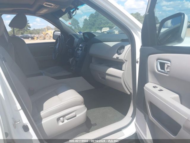 Photo 4 VIN: 5FNYF3H77FB007073 - HONDA PILOT 