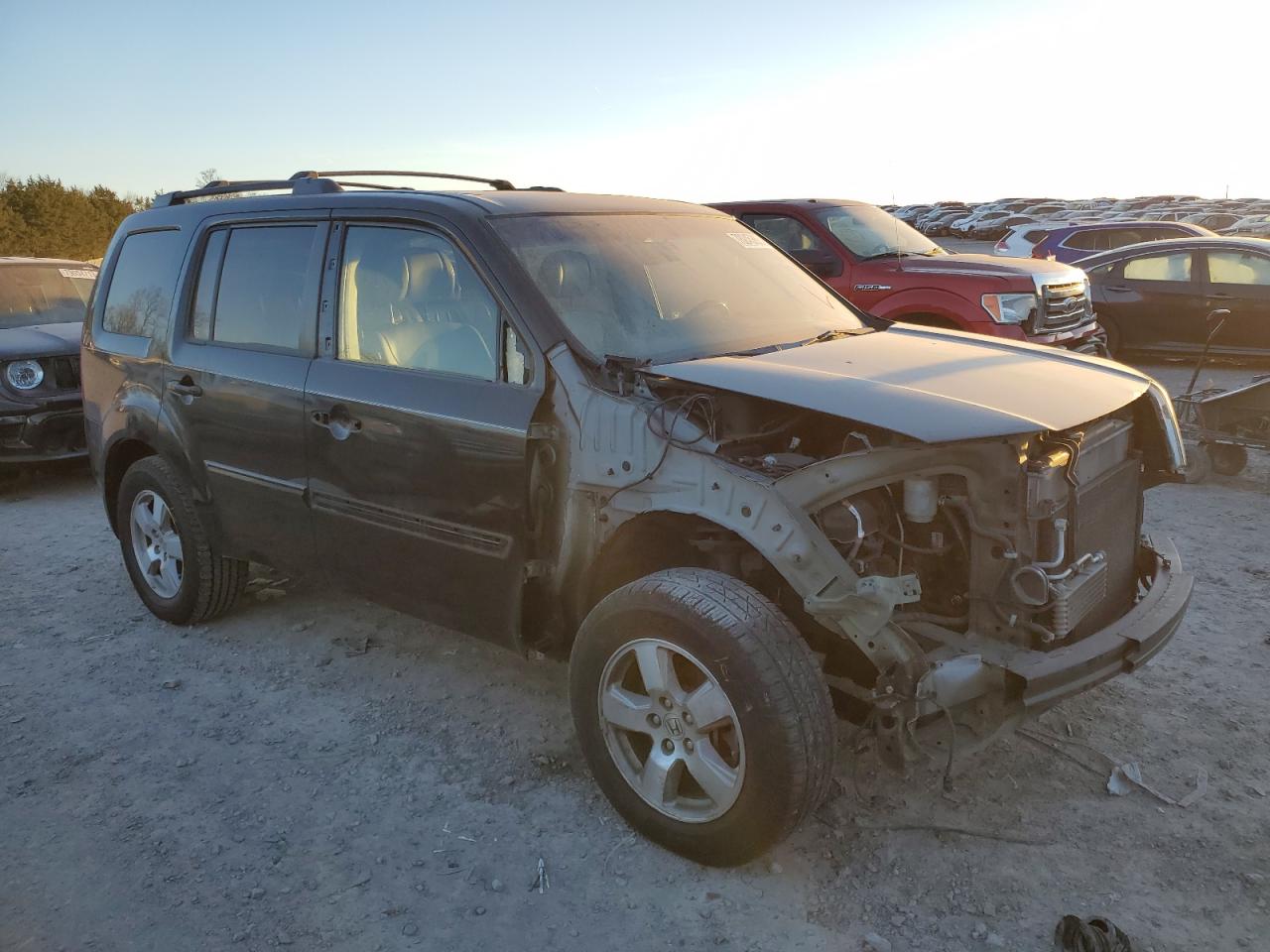 Photo 3 VIN: 5FNYF3H79BB047469 - HONDA PILOT 